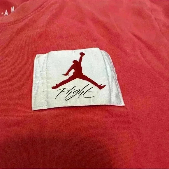 Rare! Nike Jordan Air Essentials T-Shirt standard small red with MJ signature - Picture 4 of 10
